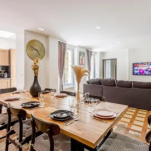 Apartment 180 Eden, Luxury At Sacre Coeur, Paris