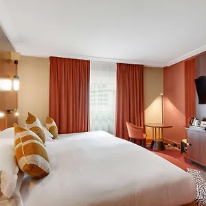 Hotel Mgallery Nest Paris La Défense Ex Sofitel, Puteaux