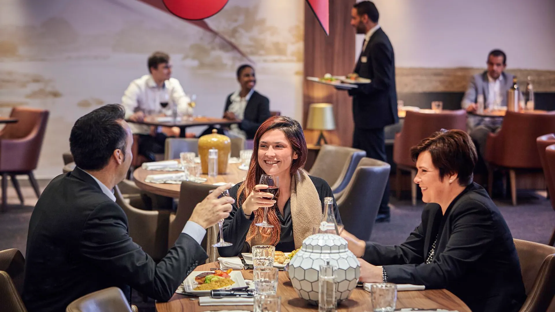 Mercure Paris Cdg Airport & Convention Roissy-en-France 4*,